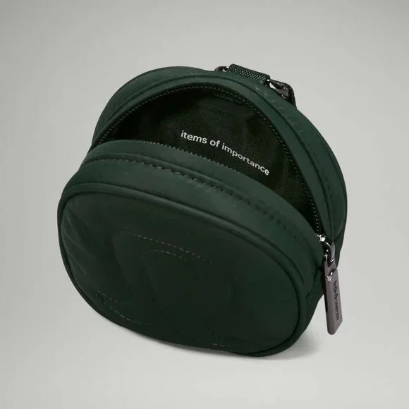 Lululemon Logo Pouch - Rainforest Green - Picture 4 of 5